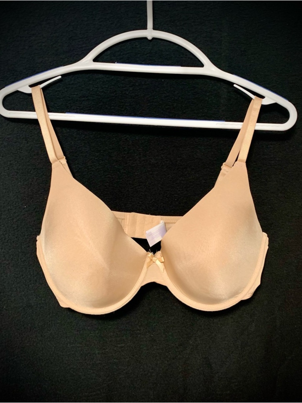 NWOT T-Shirt Bra 40D Nude Smooth Full Coverage